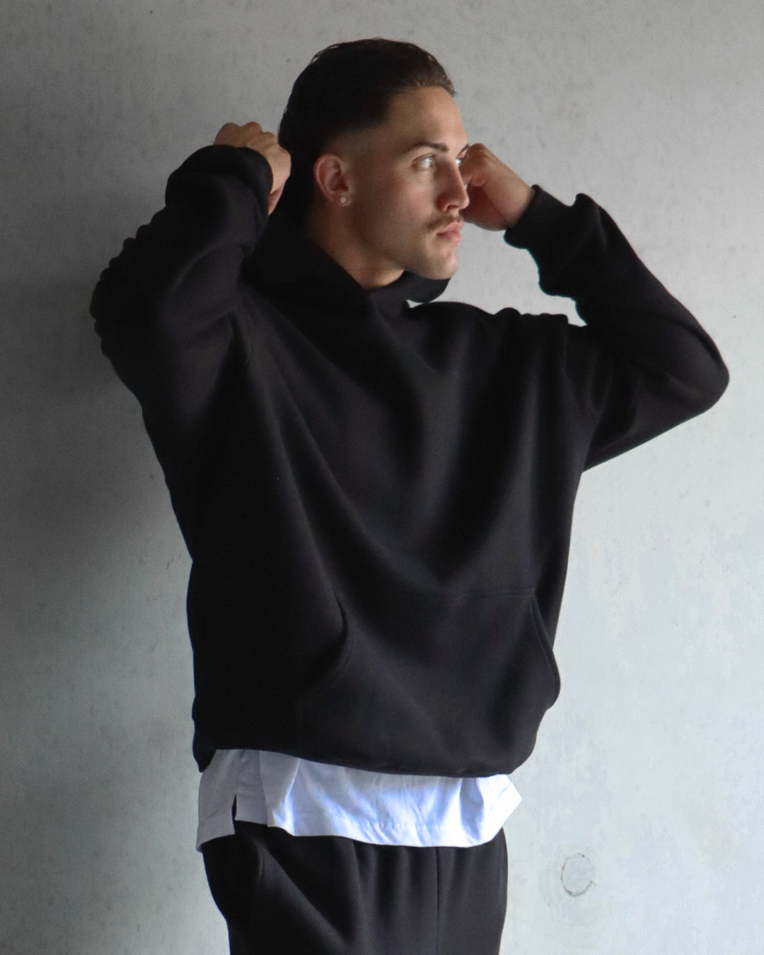Sweat à capuche essentiel - Noir