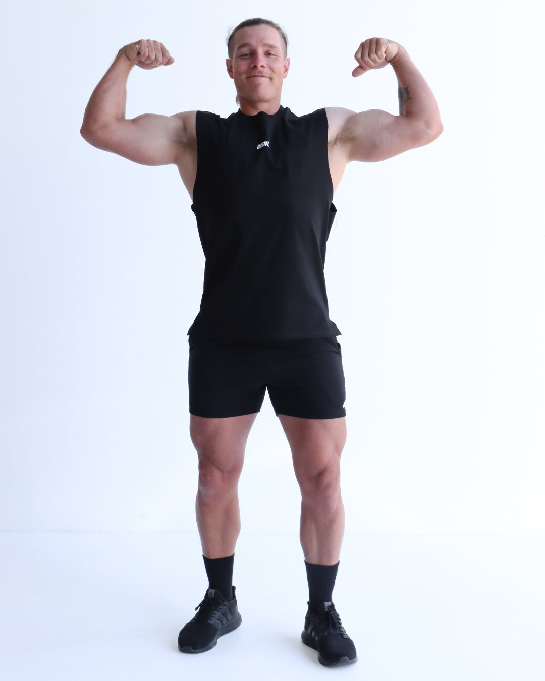 Staple Muscle Tee - Zwart