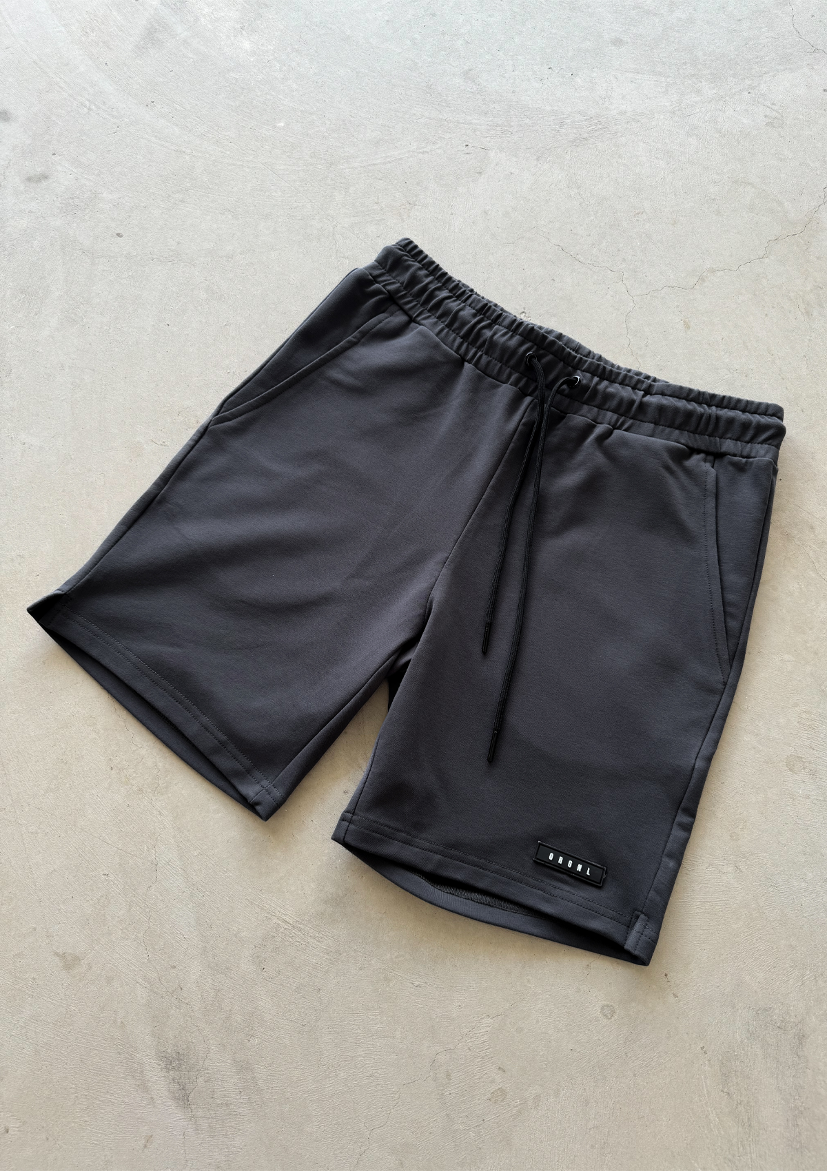 7" Classic Shorts - Charcoal