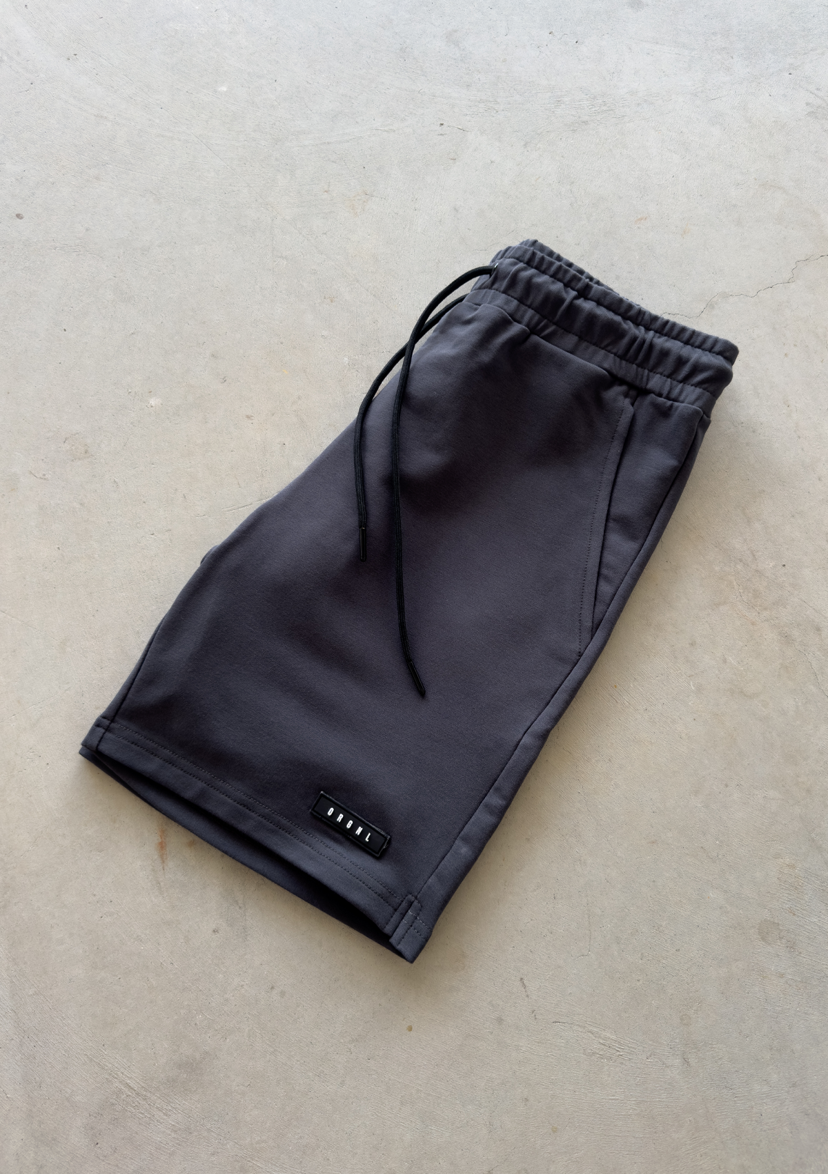 7" Classic Shorts - Charcoal