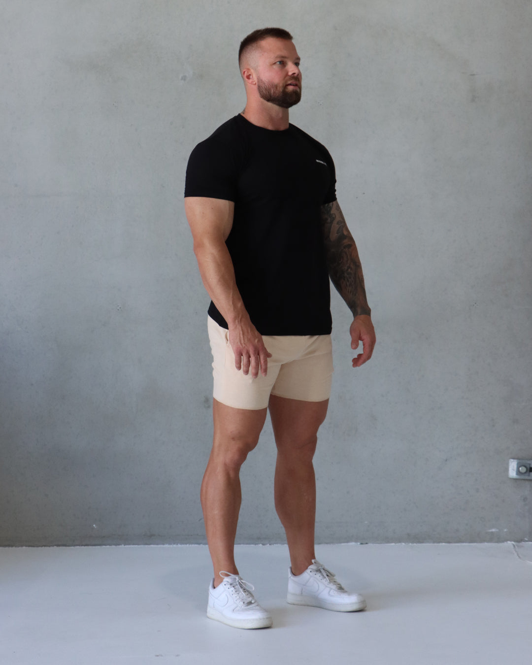Raw Edge Shorts Tan 03