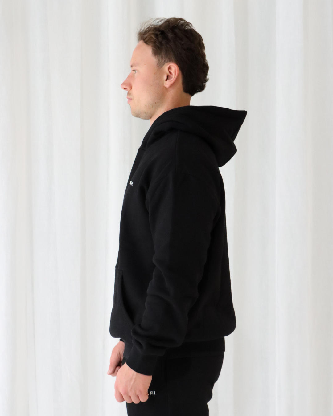 Signature_Hoodie_Black_4