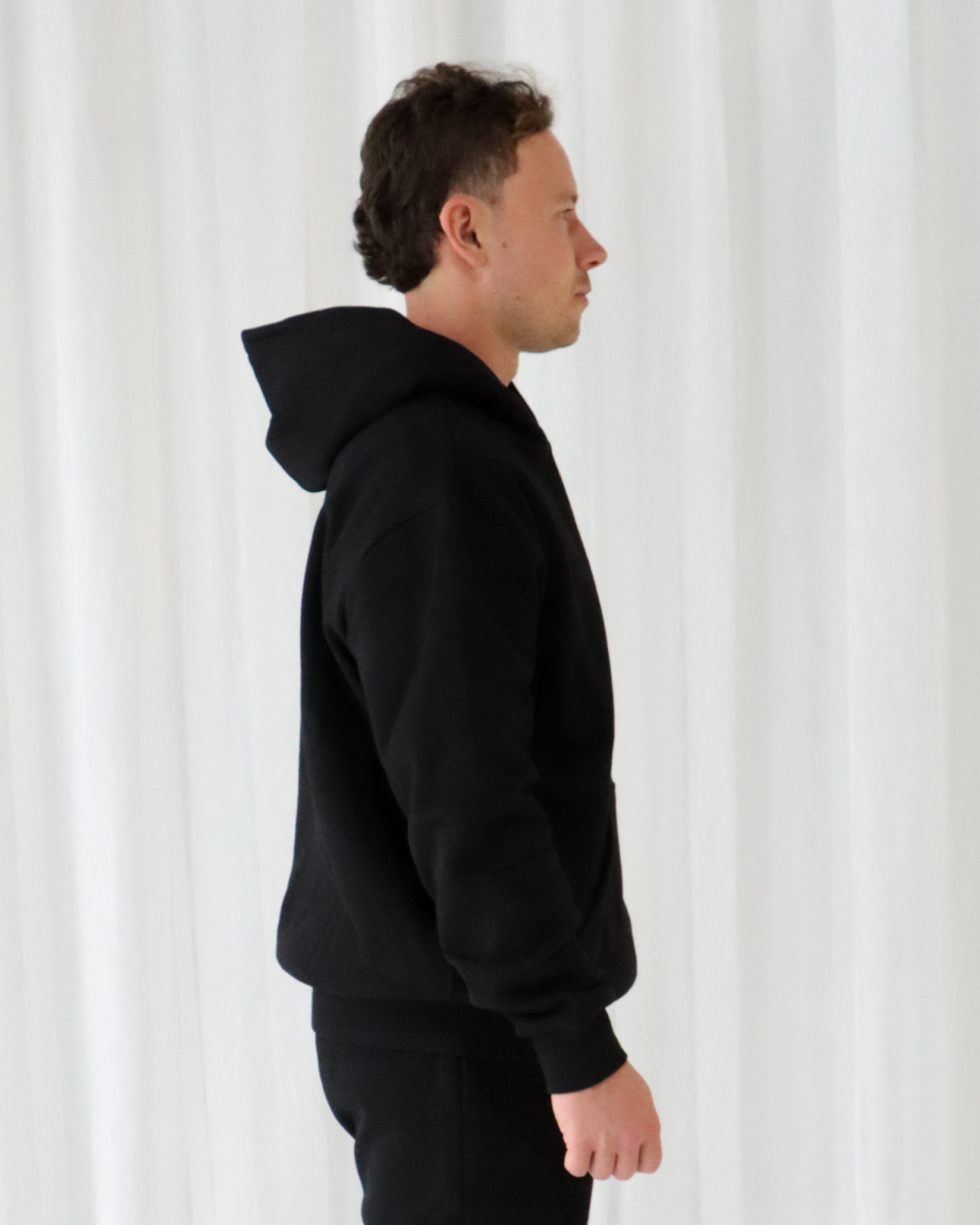 Signature_Hoodie_Black_6