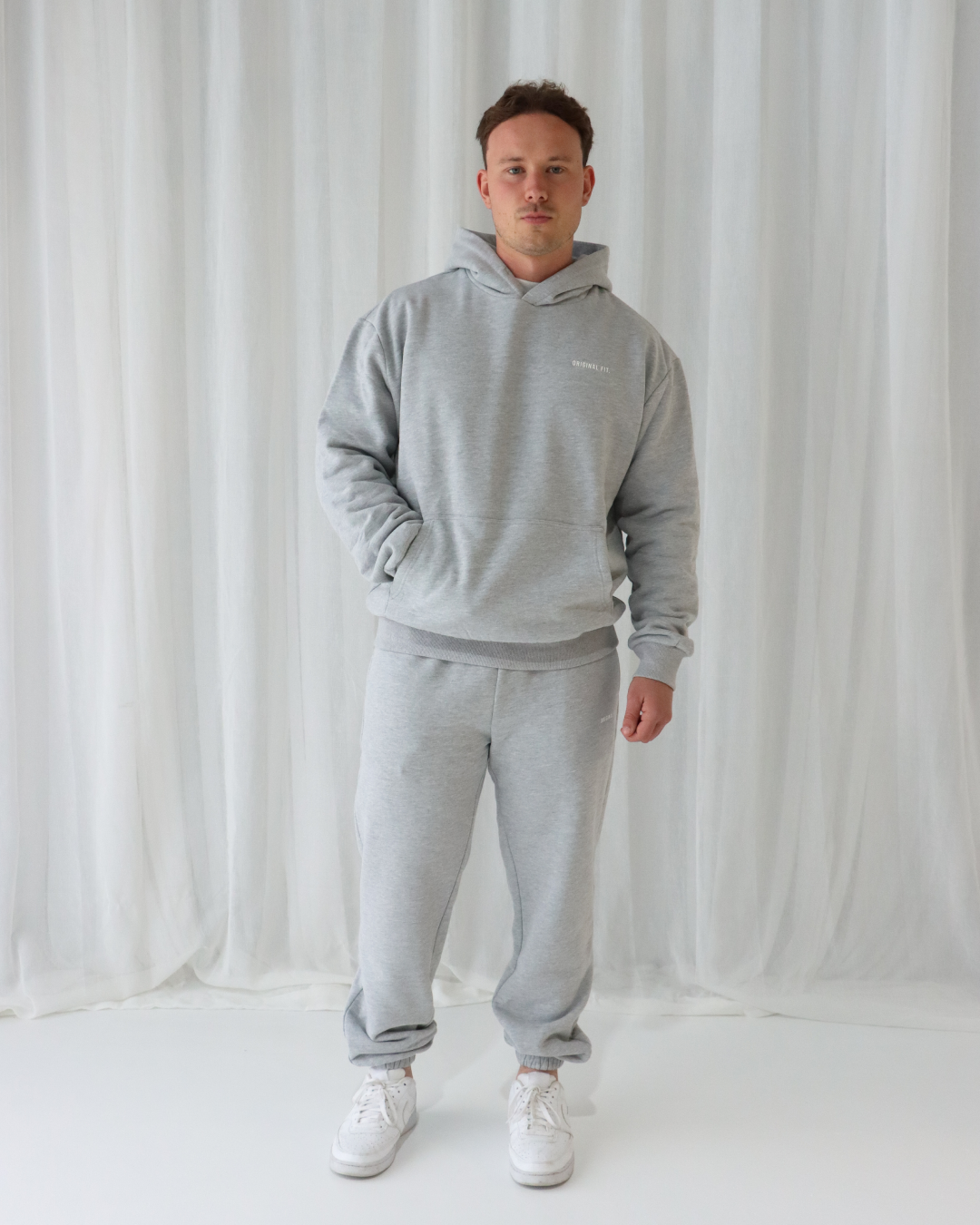 Signature_Hoodie_Light_Grey_1