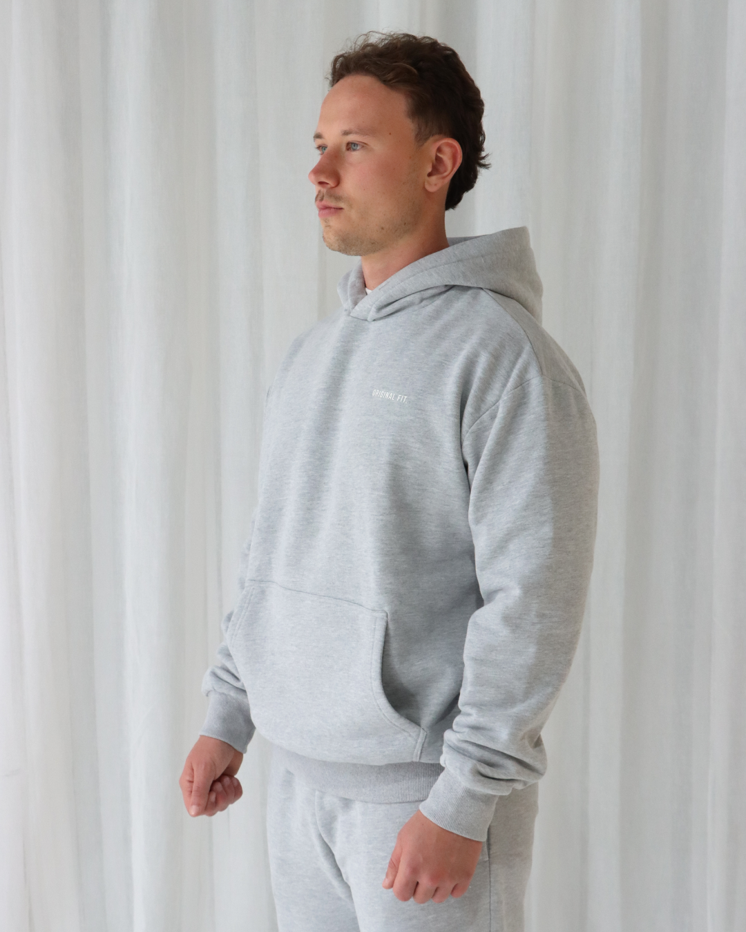 Signature_Hoodie_Light_Grey_2