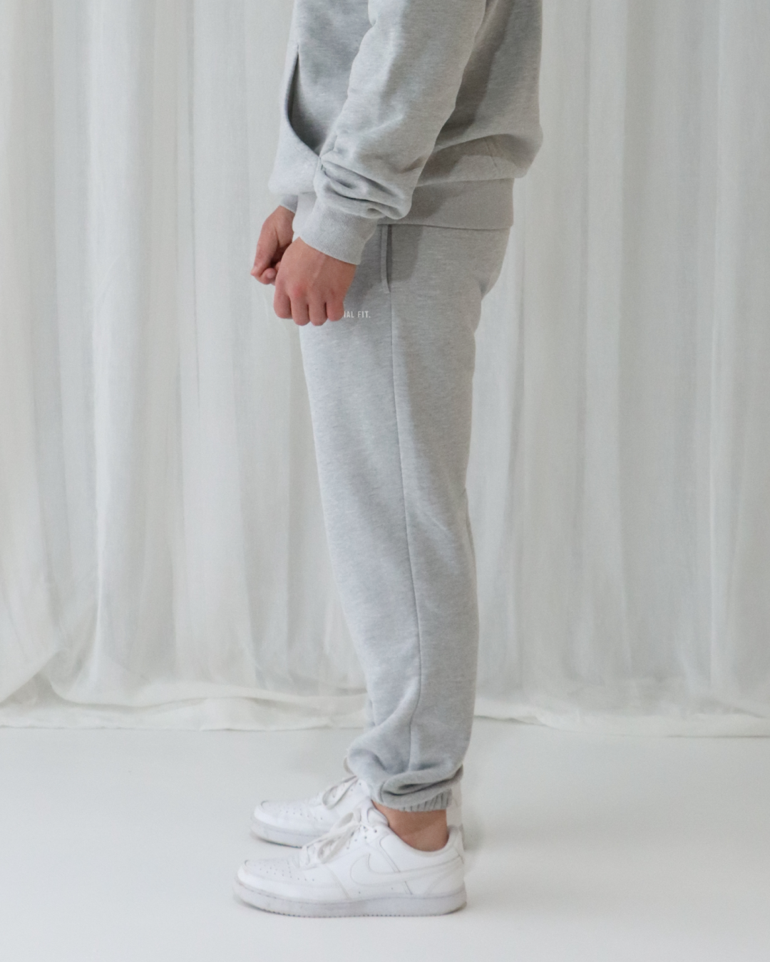 Signature_Track_Pant_Light_Grey_3